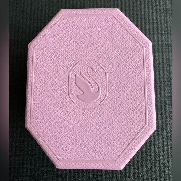 SWAROVSKI Matrix bracelet
Round cut, White, Rhodium plated - Picture 3 of 6